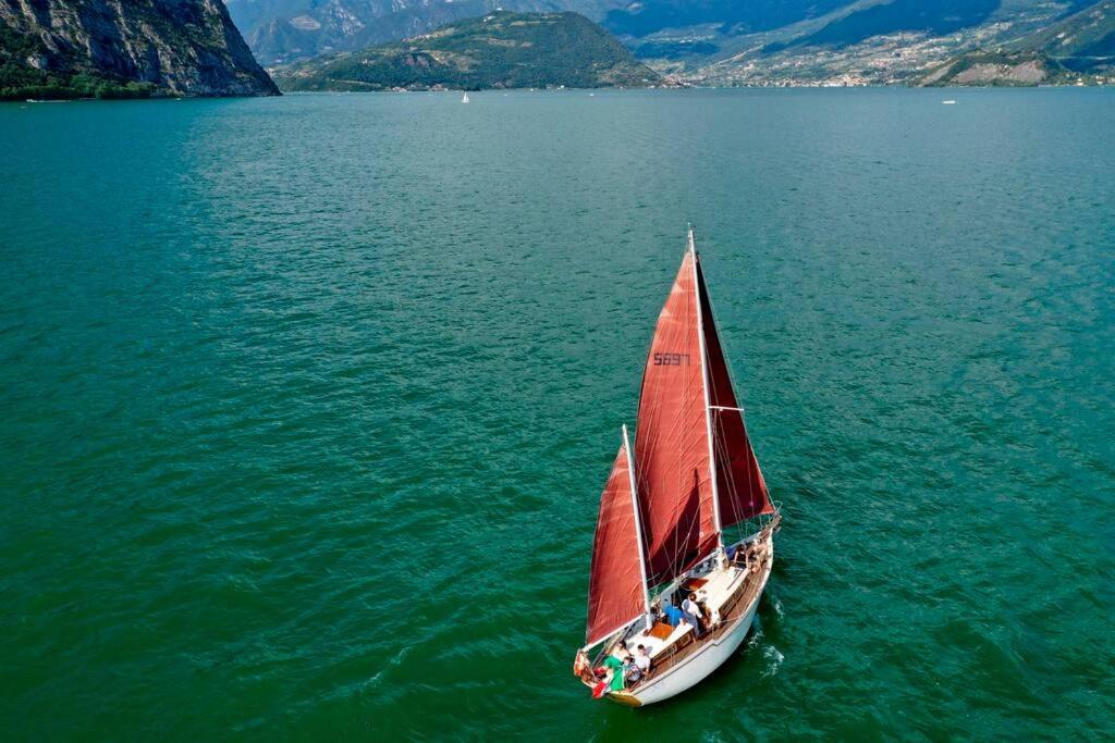 Lake House Valeriana Pilzone Εξωτερικό φωτογραφία